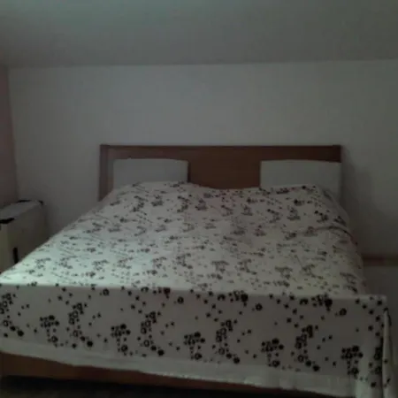 Kraljica Dujmovica Bed & Breakfast *